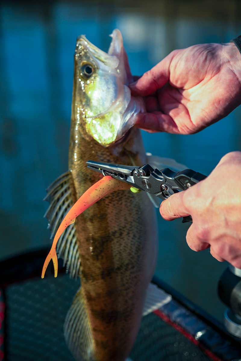 Alicates y enganche Fox Rage