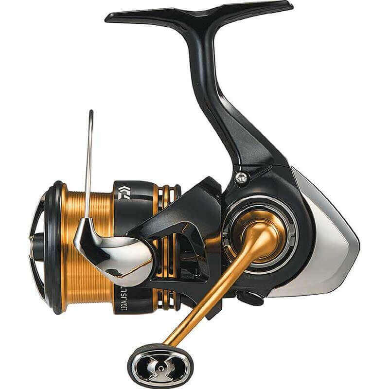 Carrete Daiwa Legalis 23 LT 3000 CXH - Tienda Bass