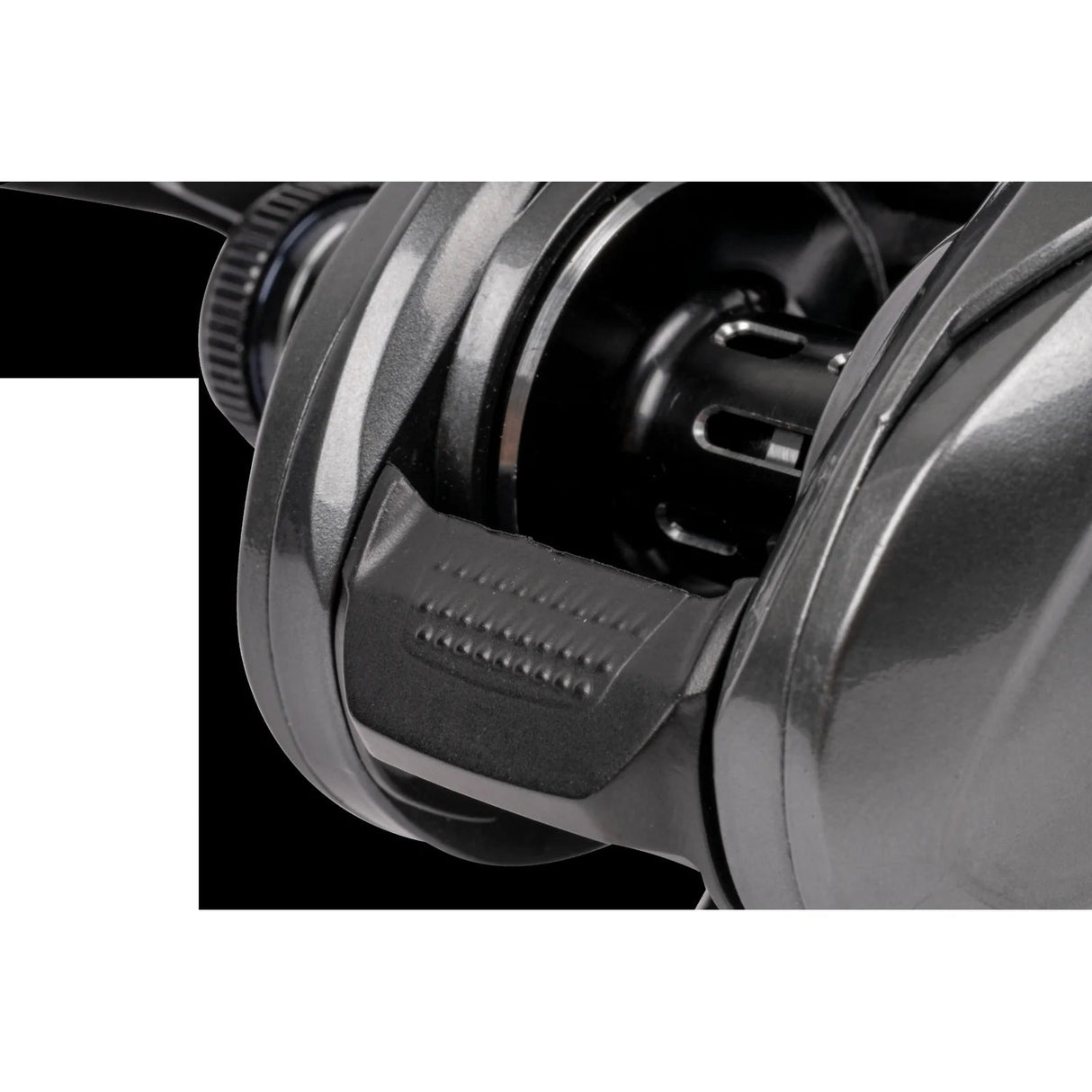 Carrete Zebco Demonic XT 200 LHW - Tienda Bass