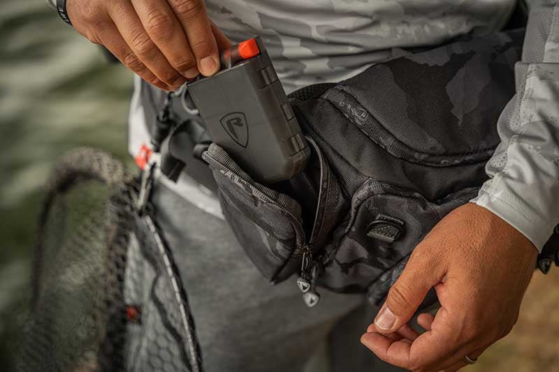 Riñonera con caja Fox Rage Voyager Camo - Tienda Bass