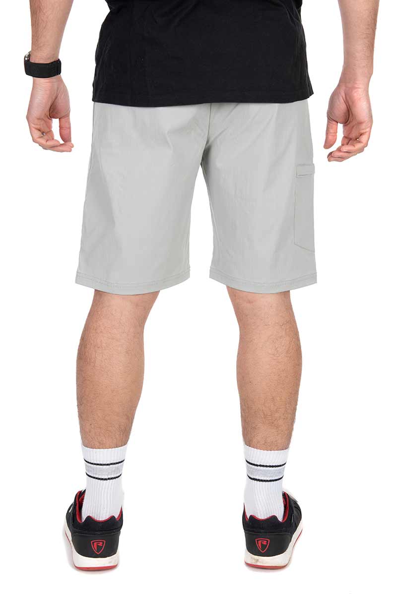 Pantalón Corto Fox Rage Lightweight gris, vista trasera, ideal para pesca, ligeros y duraderos.